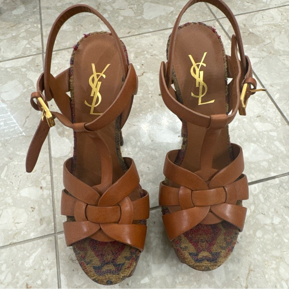Saint Laurent Brown Leather Sandals with Platform
Brand NEW!!!